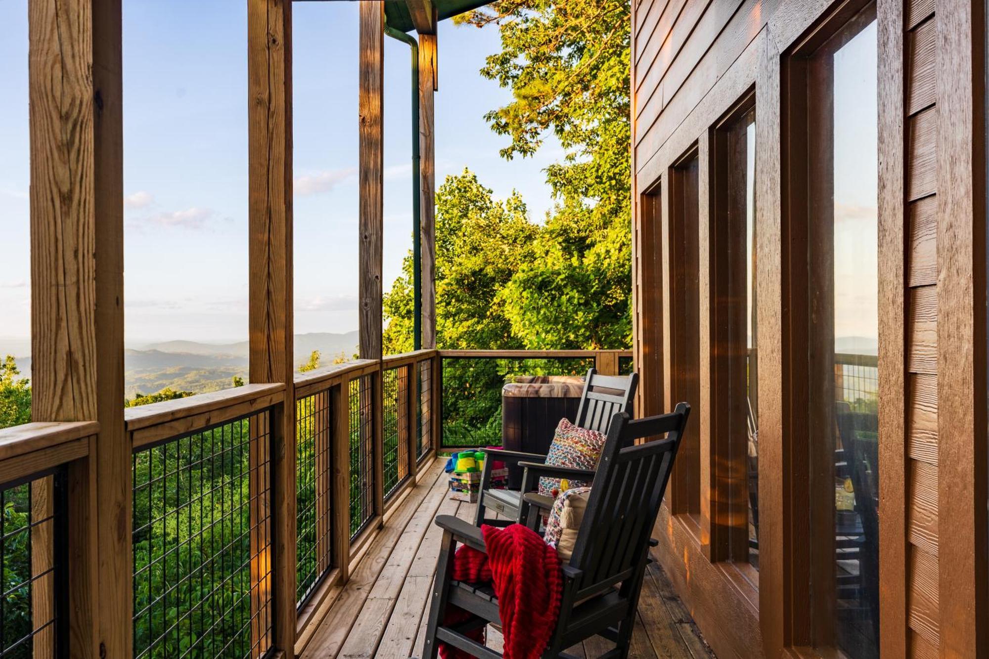 Elevista - Quaint&Private-Views-Hottub-Pooltable-Bears-3 Clubhouse Pools Villa Gatlinburg Exterior photo